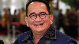 Ruhut Sitompul mengenang kepergian pengacara kondang, Hotma Sitompul.